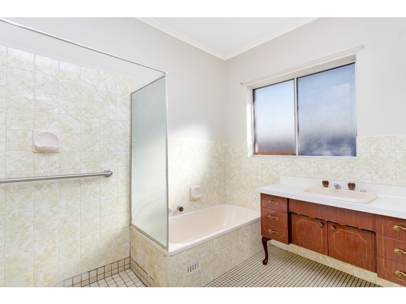 404 Tapleys Hill Road, Fulham Gardens SA 5024