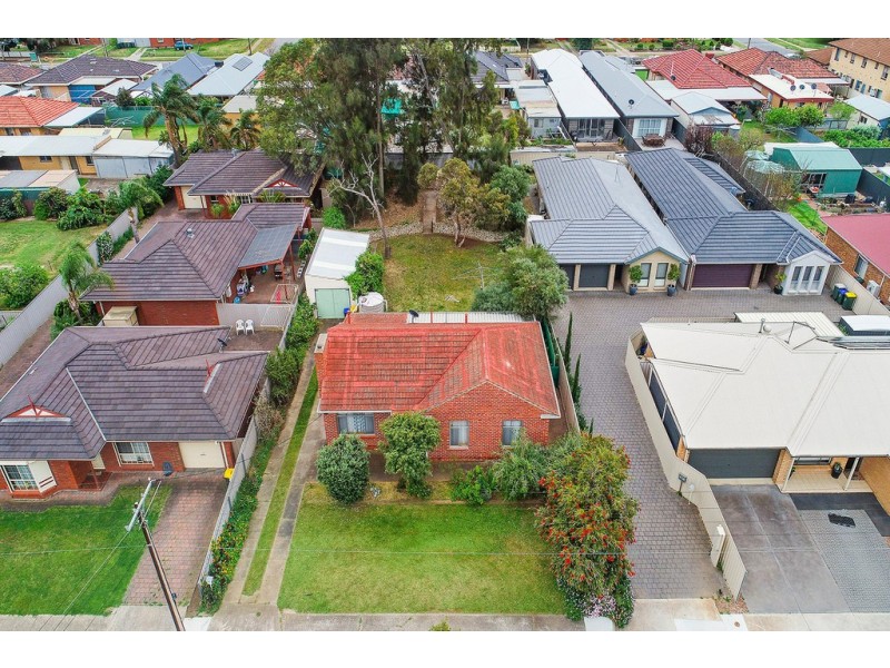 24 Alfred Avenue, Seaton SA 5023