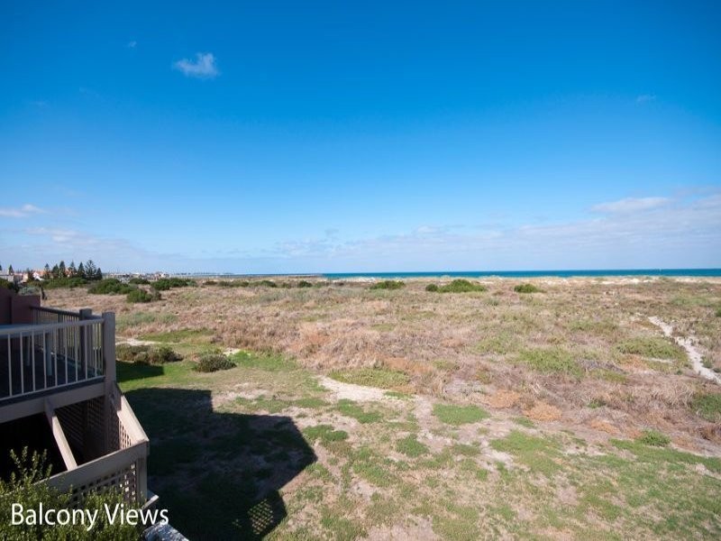 90 Gulf Point Drive, North Haven SA 5018