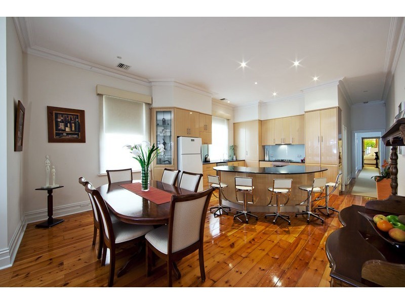 235 Esplanade, Henley Beach SA 5022