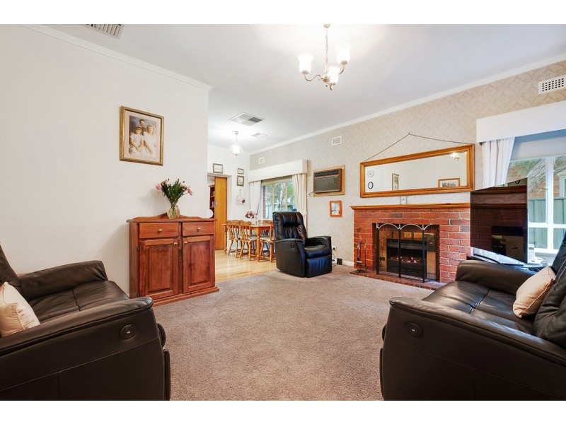 23 Surrey Street, Grange SA 5022