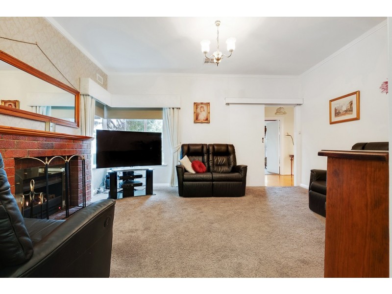 23 Surrey Street, Grange SA 5022