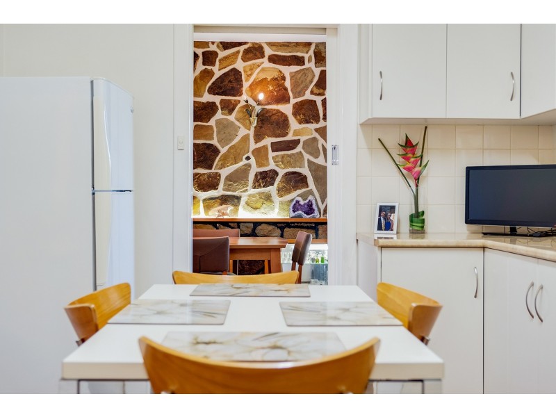 14 Wisdom Street, Seaton SA 5023