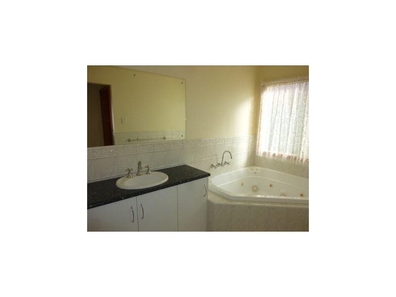 21 Tolley Crescent, Brooklyn Park SA 5032