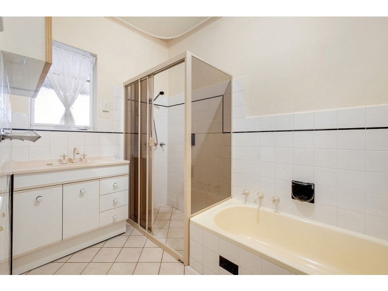 30 Condada Avenue, Park Holme SA 5043