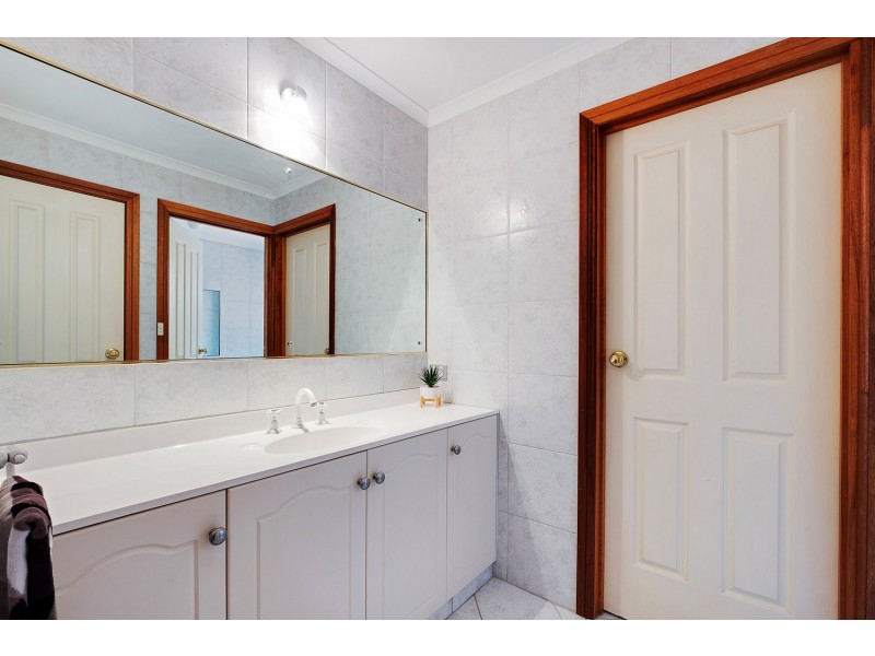 15 Nash Street, Grange SA 5022