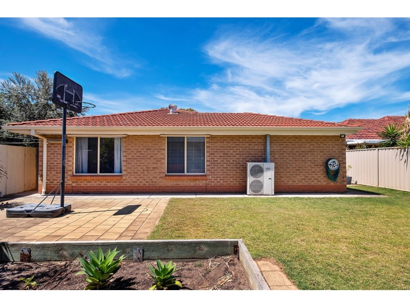 15 Nash Street, Grange SA 5022