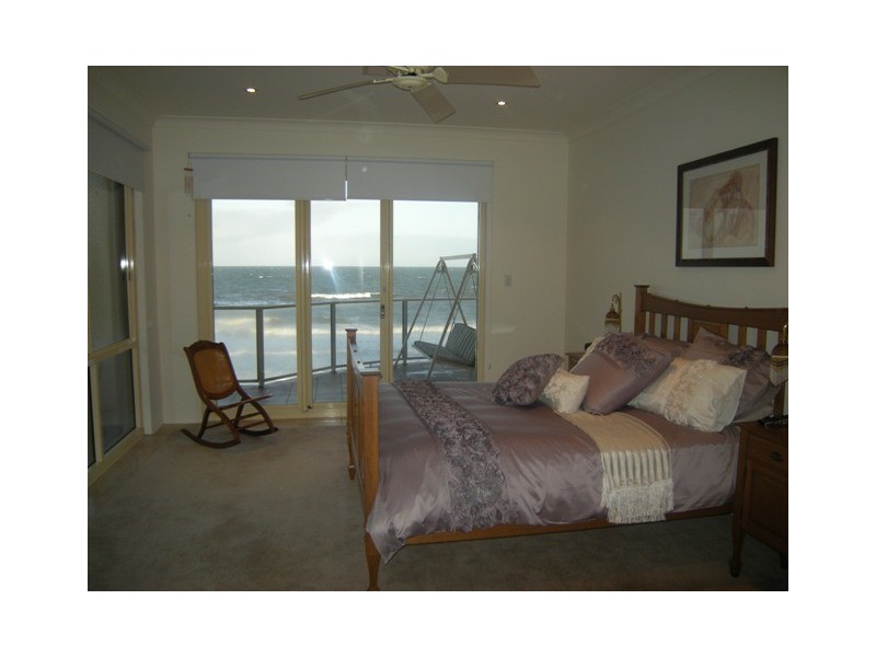 301B Esplanade, Henley Beach SA 5022