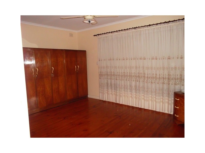 14 John Street, Flinders Park SA 5025