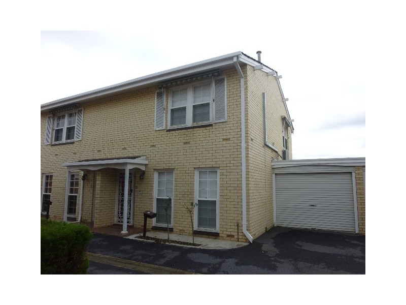 18/32 Simcock Street, West Beach SA 5024