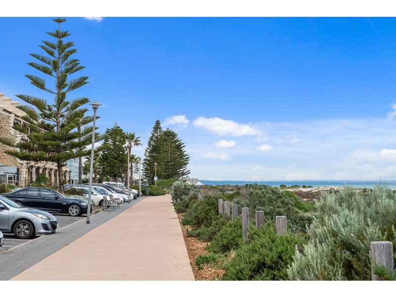 620 Seaview Road, Grange SA 5022