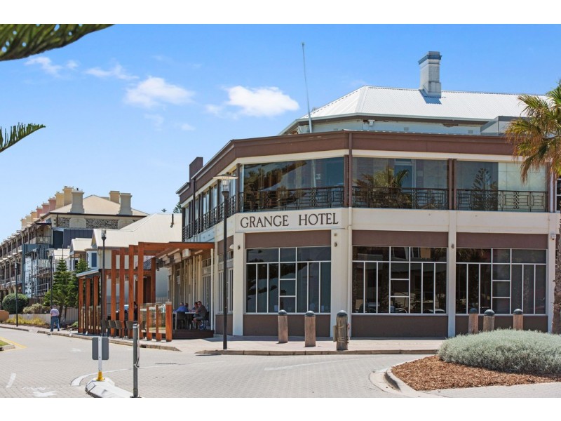 620 Seaview Road, Grange SA 5022