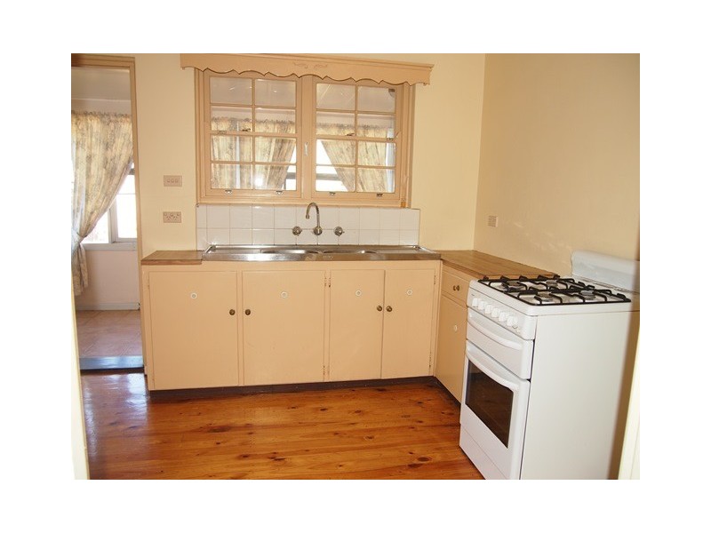 1 Denbrow Street, West Beach SA 5024