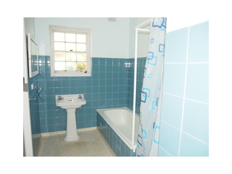 1 Denbrow Street, West Beach SA 5024