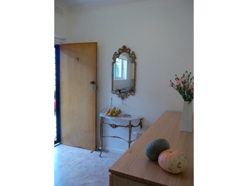 9/5A Henley Beach Road, Henley Beach SA 5022