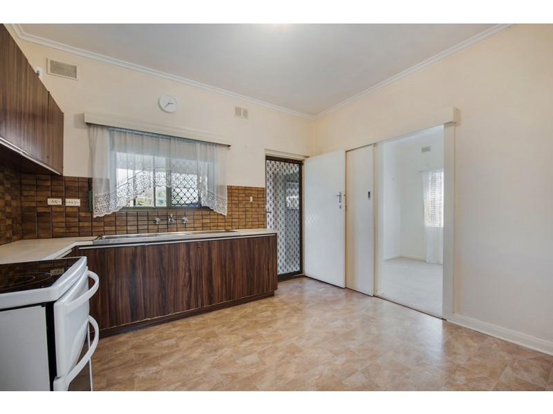 31 Shandon Avenue, Seaton SA 5023