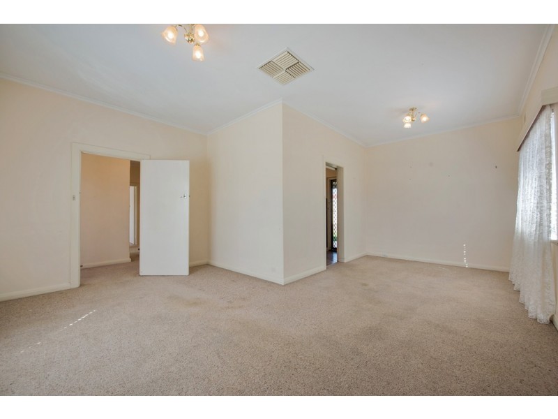 31 Shandon Avenue, Seaton SA 5023