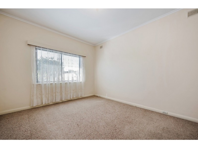 31 Shandon Avenue, Seaton SA 5023