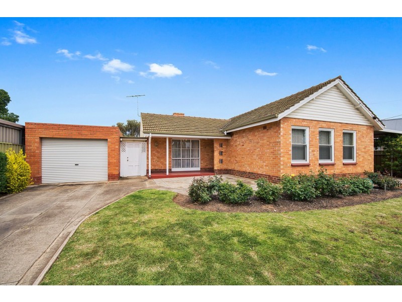 15 Lucerne Grove, Findon SA 5023