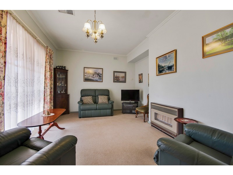 15 Lucerne Grove, Findon SA 5023