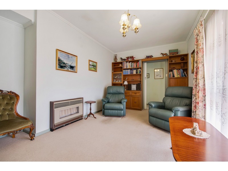 15 Lucerne Grove, Findon SA 5023