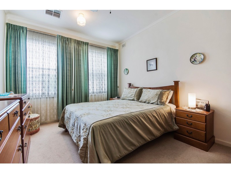 15 Lucerne Grove, Findon SA 5023