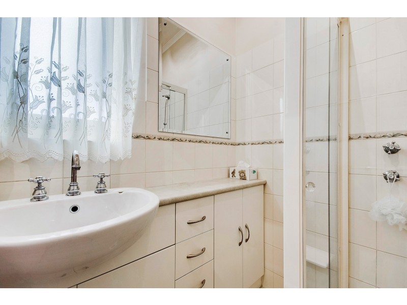 15 Lucerne Grove, Findon SA 5023