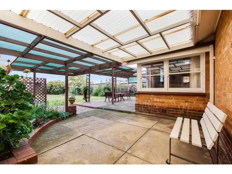 15 Lucerne Grove, Findon SA 5023