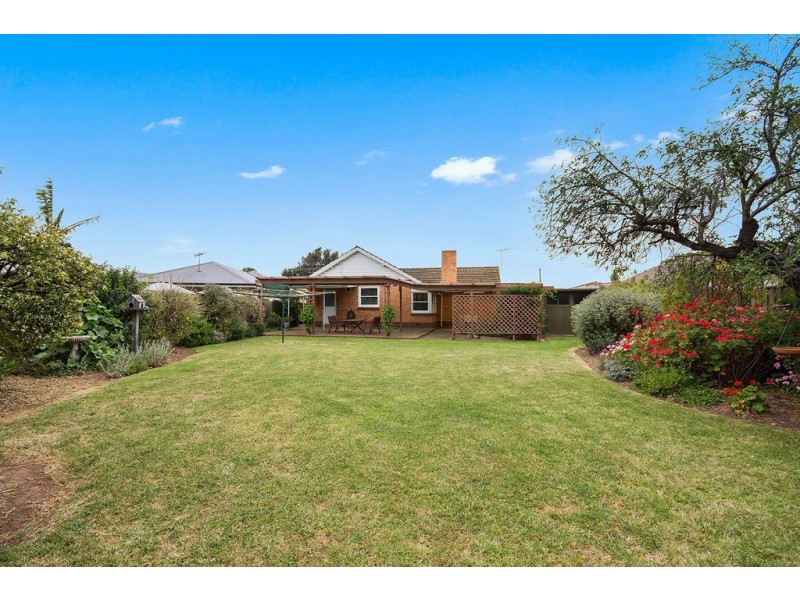 15 Lucerne Grove, Findon SA 5023