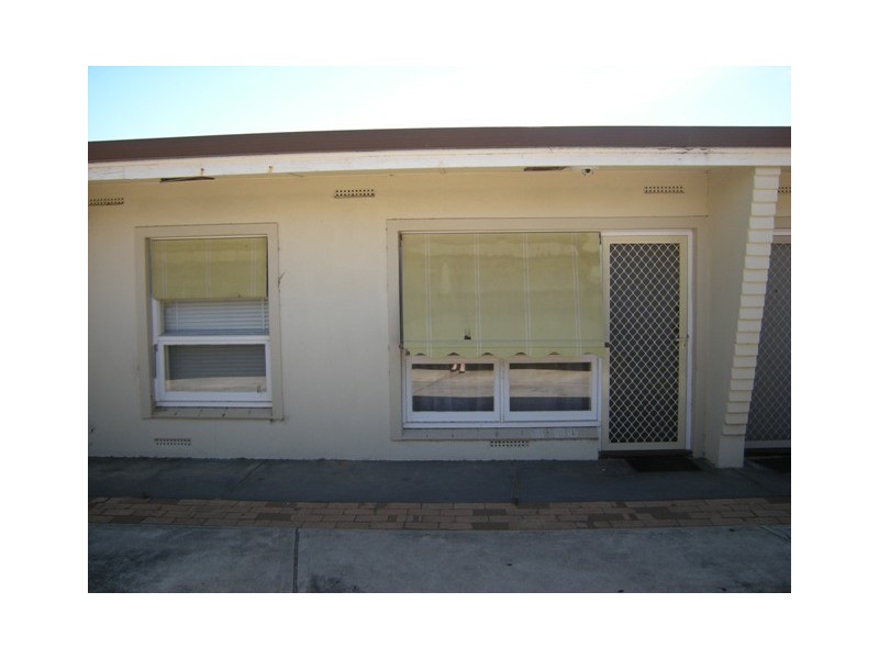 2/4 Barry Street, Henley Beach SA 5022