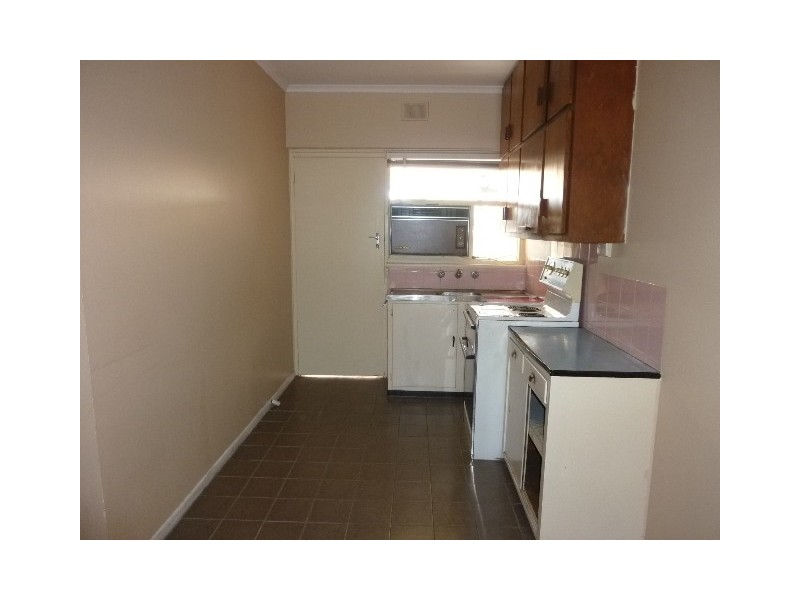 2/4 Barry Street, Henley Beach SA 5022