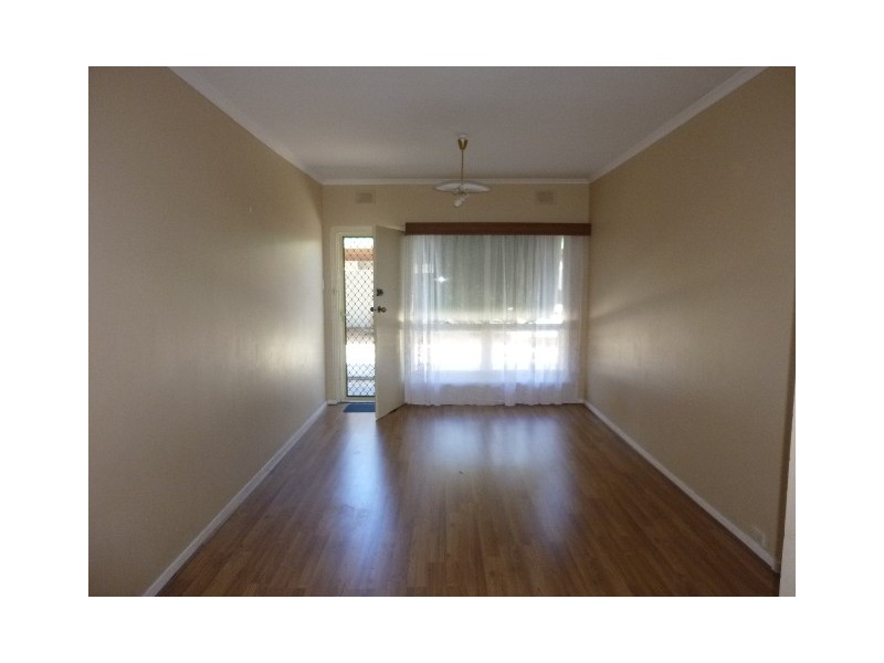 2/4 Barry Street, Henley Beach SA 5022