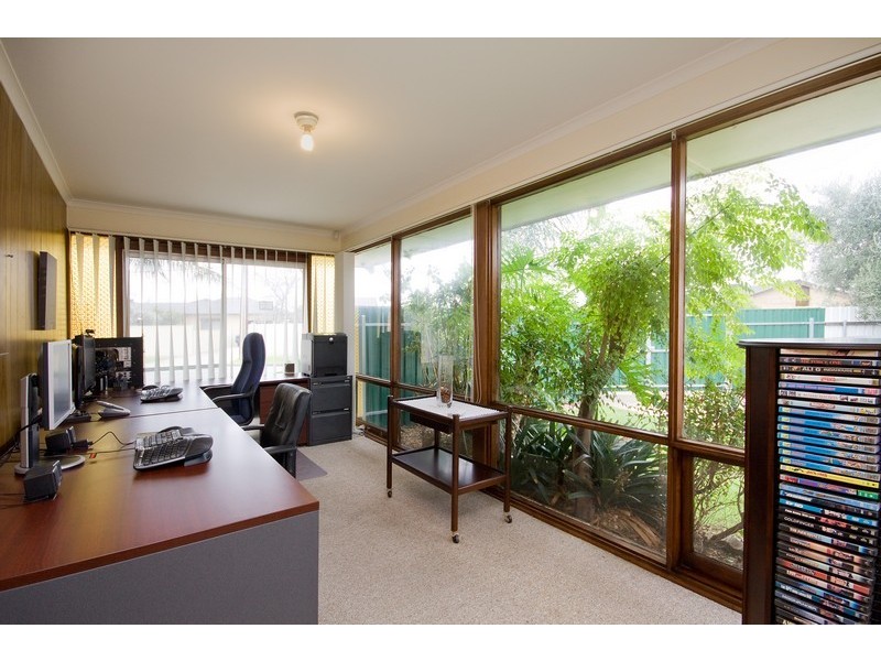 2 Lambros Avenue, Seaton SA 5023