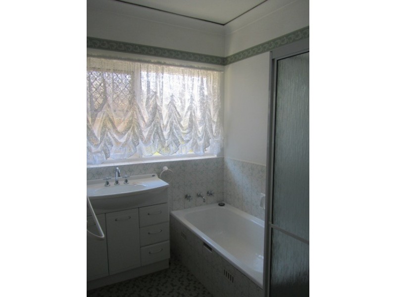 17 Silver Crescent, Grange SA 5022