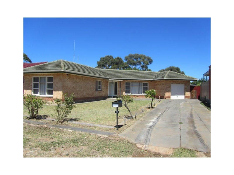 4 Bowen Crescent, Seaton SA 5023