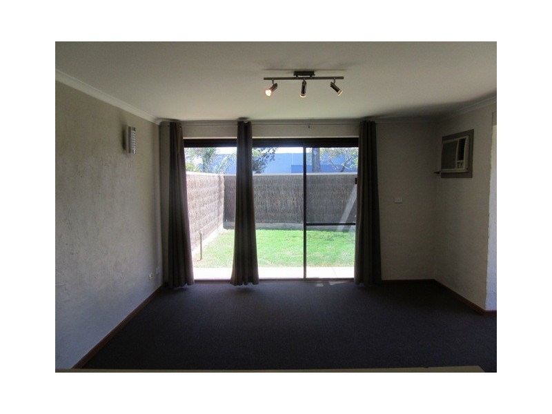 2 Sportsmans Drive, West Lakes SA 5021