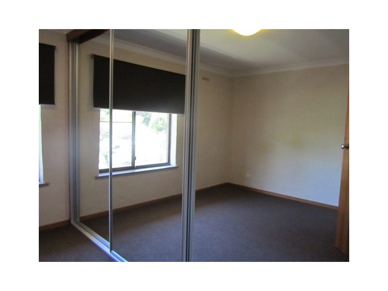 2 Sportsmans Drive, West Lakes SA 5021