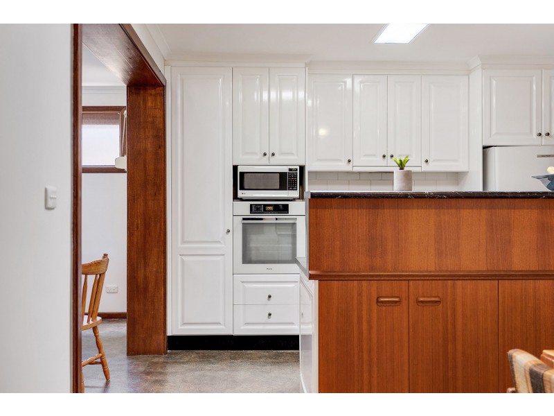 22 Meakin Terrace, Seaton SA 5023