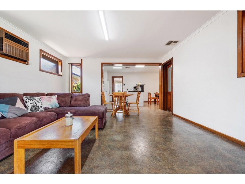 22 Meakin Terrace, Seaton SA 5023