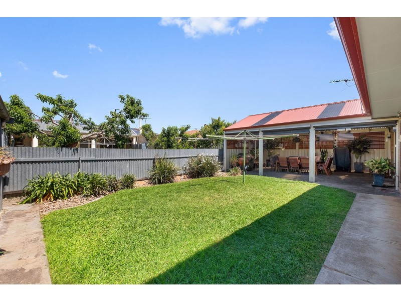 22 Meakin Terrace, Seaton SA 5023