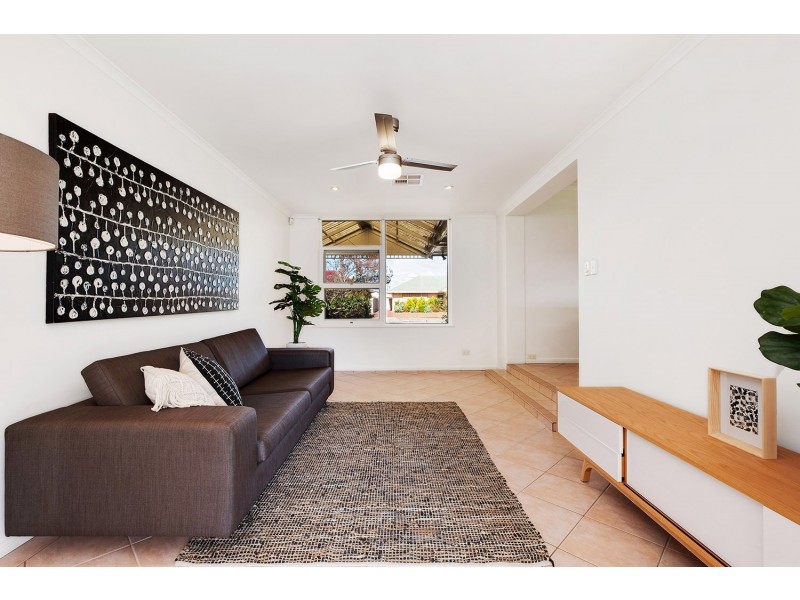 4 McEwan Avenue, Seaton SA 5023