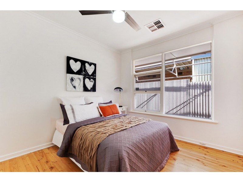 4 McEwan Avenue, Seaton SA 5023