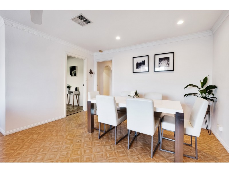 1/8 Hansen Court, West Lakes Shore SA 5020