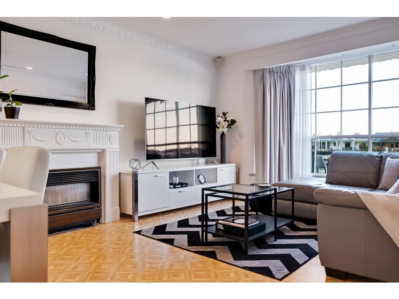 1/8 Hansen Court, West Lakes Shore SA 5020