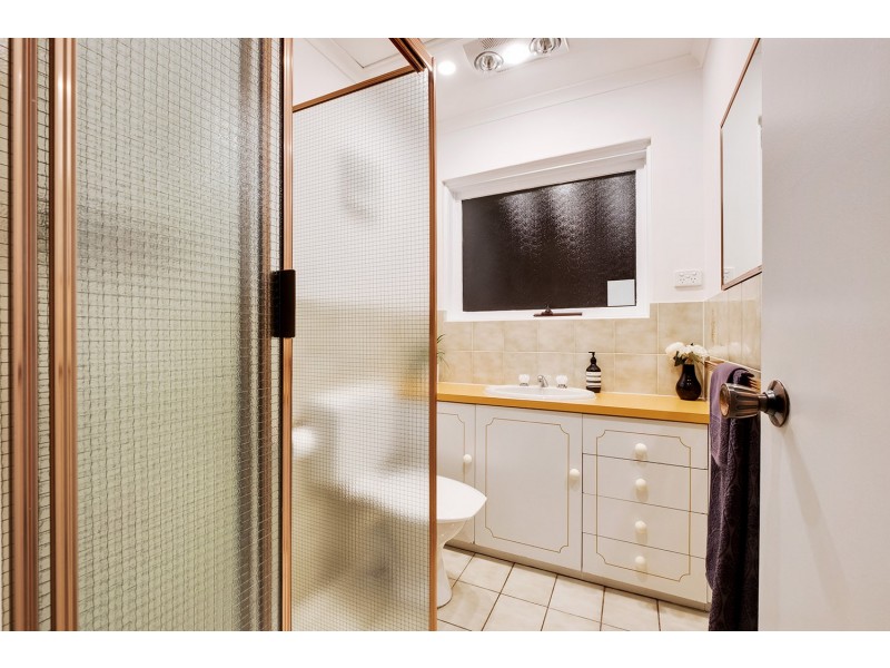 1/8 Hansen Court, West Lakes Shore SA 5020