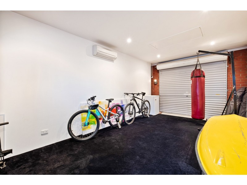 1/8 Hansen Court, West Lakes Shore SA 5020