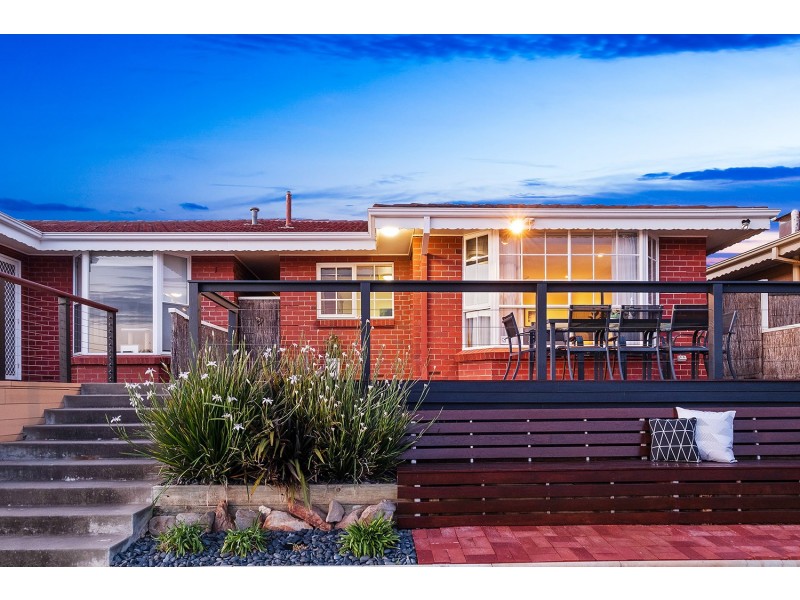 1/8 Hansen Court, West Lakes Shore SA 5020