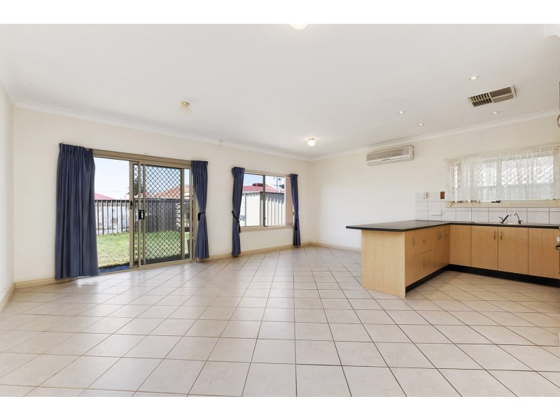 4A Ballater Avenue, Seaton SA 5023