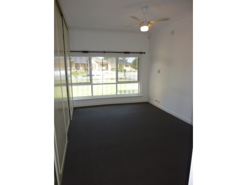 37 Sharpie Crescent, Grange SA 5022