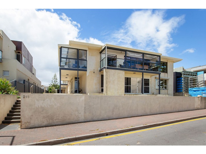 4/241 Esplanade, Henley Beach SA 5022